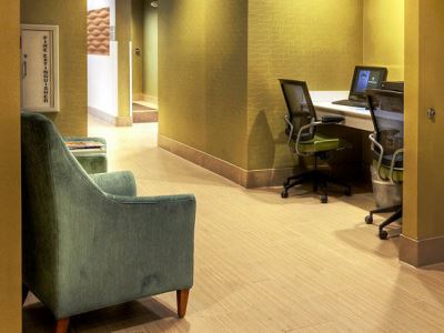 Гостиница SpringHill Suites Lake Charles