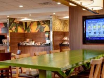 Hotel Fairfield Inn And Suite East/Springfield