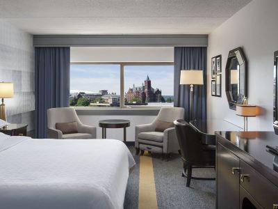 Гостиница Sheraton Syracuse University Htl N Conf