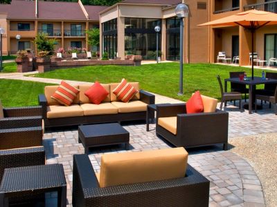 Гостиница Courtyard Poughkeepsie