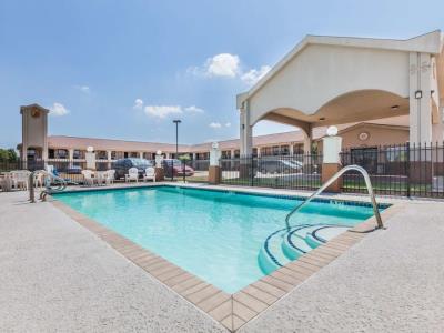 Гостиница Super 8 By Wyndham Houston/Dtwn/I-610