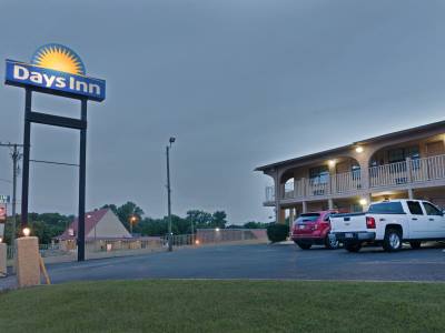 Hotel Days Inn Downtown-West Trinity Lane