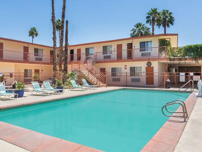Гостиница Knights Inn Palm Springs
