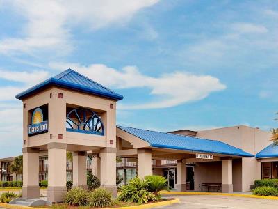 Гостиница Days Inn Wyndham Near Lafayette Airport