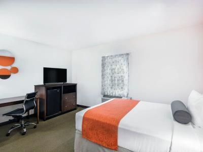 Гостиница Howard Johnson By Wyndham Quincy/Boston
