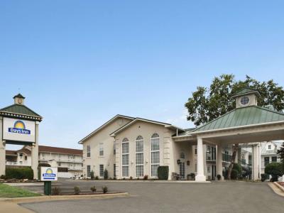 Гостиница Days Inn Branson / Near The Strip