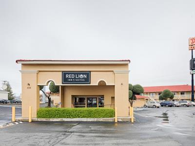 Гостиница Red Lion Inn And Suites Redding