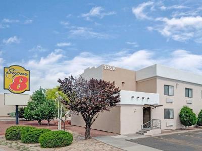 Гостиница Super 8 By Wyndham Santa Fe