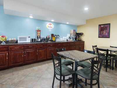 Гостиница Super 8 By Wyndham Morgantown