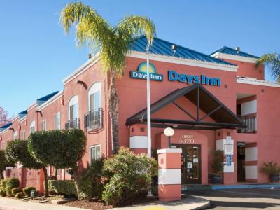 Гостиница Days Inn By Wyndham Concord