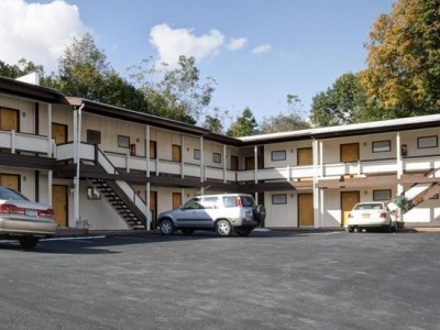 Гостиница Americas Best Value Inn Poughkeepsie