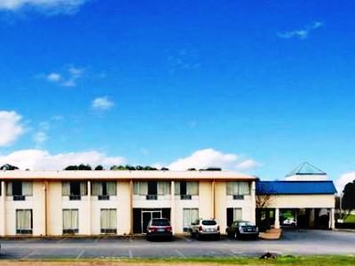 Hotel Americas Best Value Inn Marshall