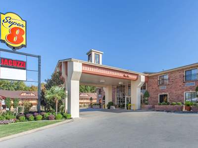 Hotel Super 8 by Wyndham Tyler TX