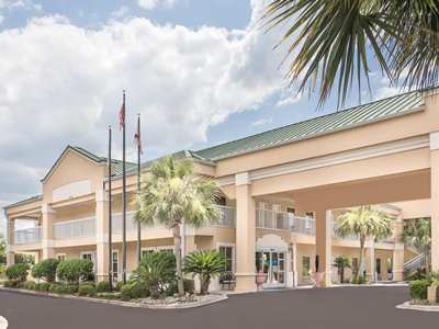 Hotel Baymont By Wyndham Crestview