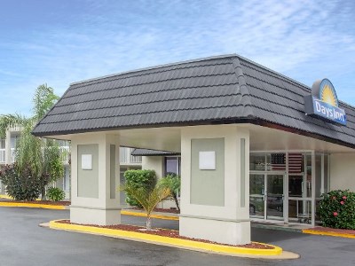 Гостиница Days Inn By Wyndham Kennedy Space Center