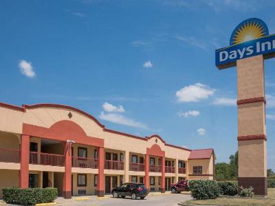 Гостиница Days Inn by Wyndham Temple