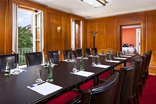 Гостиница Autograph Collection Hotel Elephant Weimar