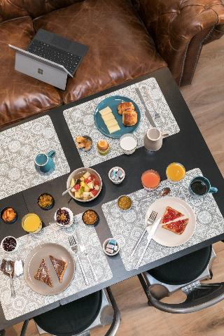 Hotel So'Co by HappyCulture