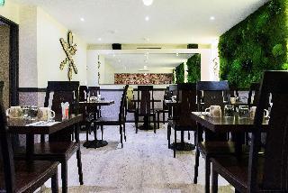 Гостиница Best Western Plus Opera Batignolles
