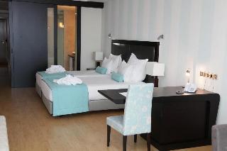 Гостиница Barcelo Angra Marina