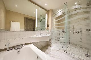 Гостиница DoubleTree by Hilton Doha - Old Town