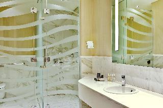 Гостиница DoubleTree by Hilton Doha - Old Town