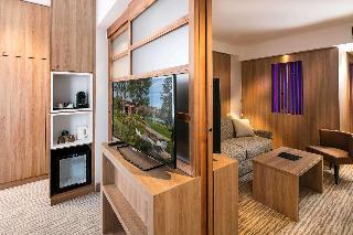 Гостиница Best Western Plus Le Lavarin