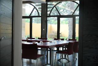 Гостиница Best Western Plus Le Lavarin