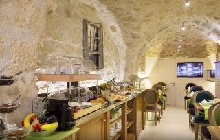 Гостиница Relais Saint Honore 