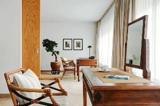 Hotel The Mandala Suites