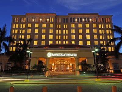 Гостиница Intercontinental At Multiplaza Mall
