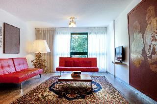 Hotel Diaghilev Live Art Suites