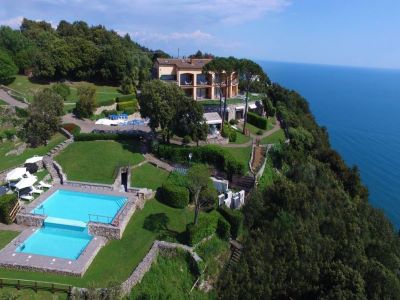 Hotel Golfo Dei Poeti Relais And Spa