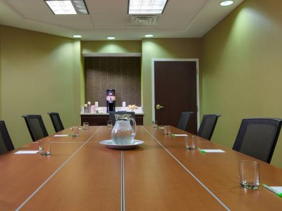 Гостиница Springhill Suites Lansing