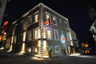 Apple Tree Hotel
