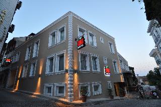 Apple Tree Hotel