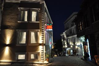 Apple Tree Hotel