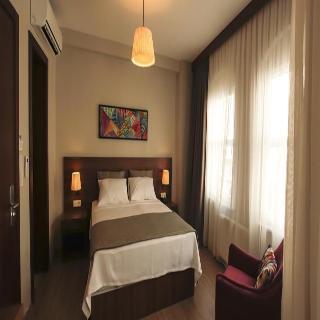 Hotel Cordis Suites