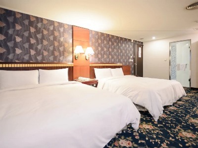 Kiwi Express Hotel Mrt Wenxin Feng Jia 1