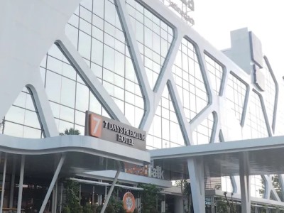 Hotel 7 Days Premium Jatinegara