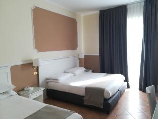 Гостиница Leopardi Napoli