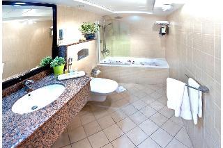 Гостиница Corp Executive Doha Suites
