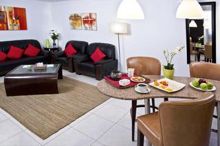 Гостиница Corp Executive Doha Suites