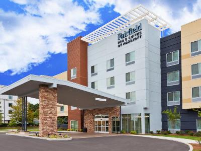 Гостиница Fairfield Inn Suites Marriott Colonnade