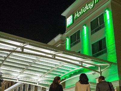 Гостиница Holiday Inn N Suites Waterloo Event Ctr