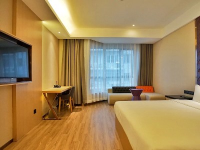 Гостиница Ibis Styles Hz Chaowang Rd
