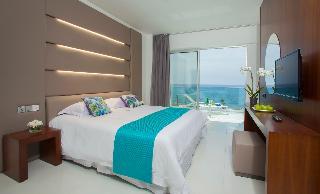 King Evelthon Beach Hotel & Resort