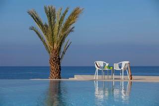 King Evelthon Beach Hotel & Resort