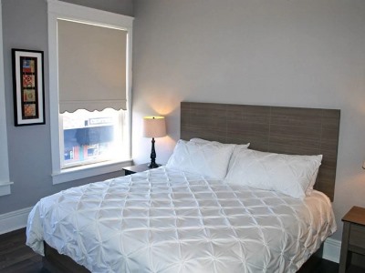 Гостиница Cornerstone Inn