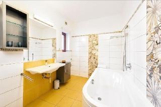 Hotel Sharingham